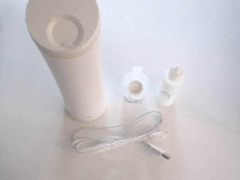 本体、カートリッジ、MOモイストウォーター、USBケーブル