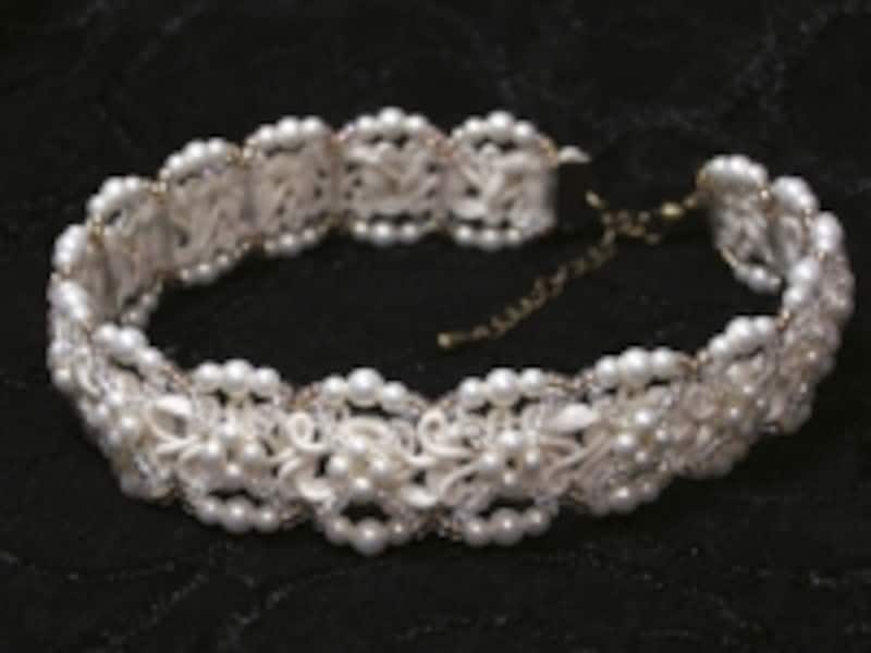 パールとブレードのチョーカー