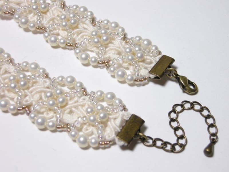 パールとブレードのチョーカー