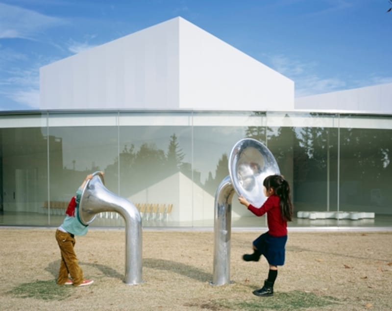 フローリアン・クラール 《アリーナのためのクランクフェルト・ナンバー3》2004年 金沢21世紀美術館蔵 撮影：中道淳／ナカサアンドパートナーズ