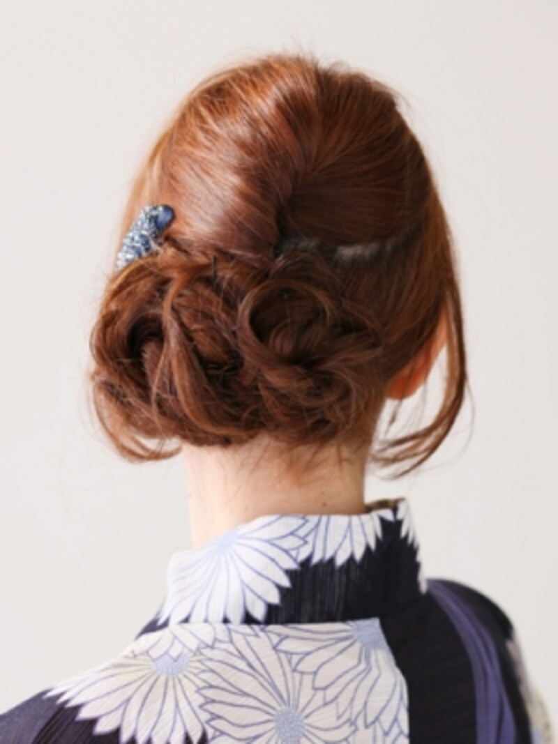 3 3 ミディアム浴衣 大和撫子なサイドシニヨンアレンジ 浴衣ヘアアレンジ All About