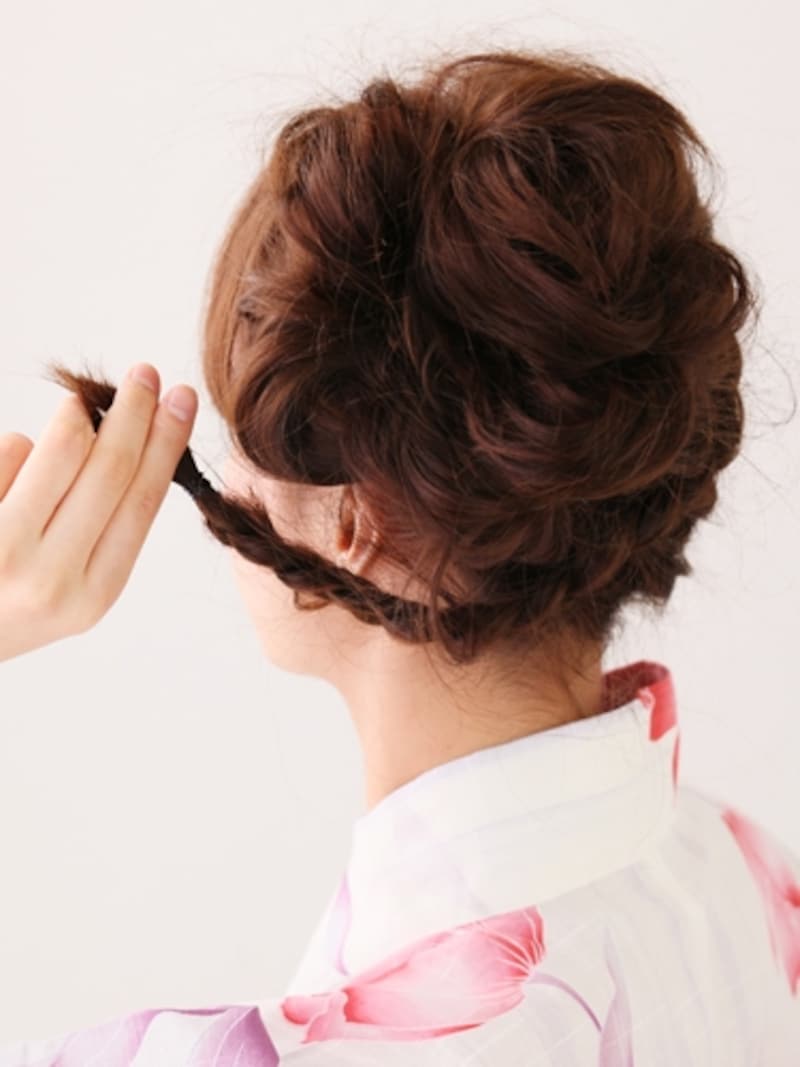 毛束はたるませないで地肌に沿わす