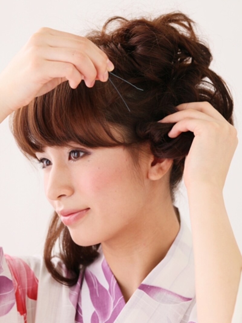 1つのシニヨンに対してUピンは5か所が目安