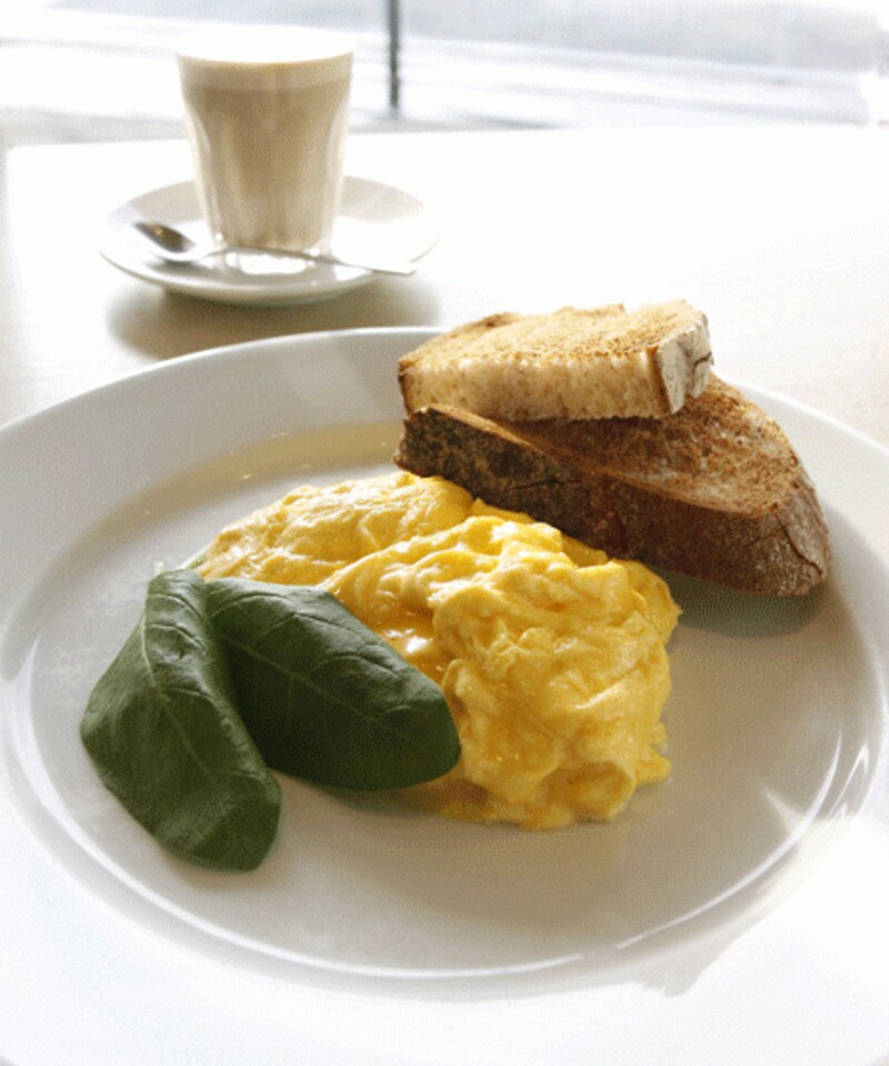 海外有名紙で“世界一の卵料理”と評された「オーガニックスクランブルエッグ」