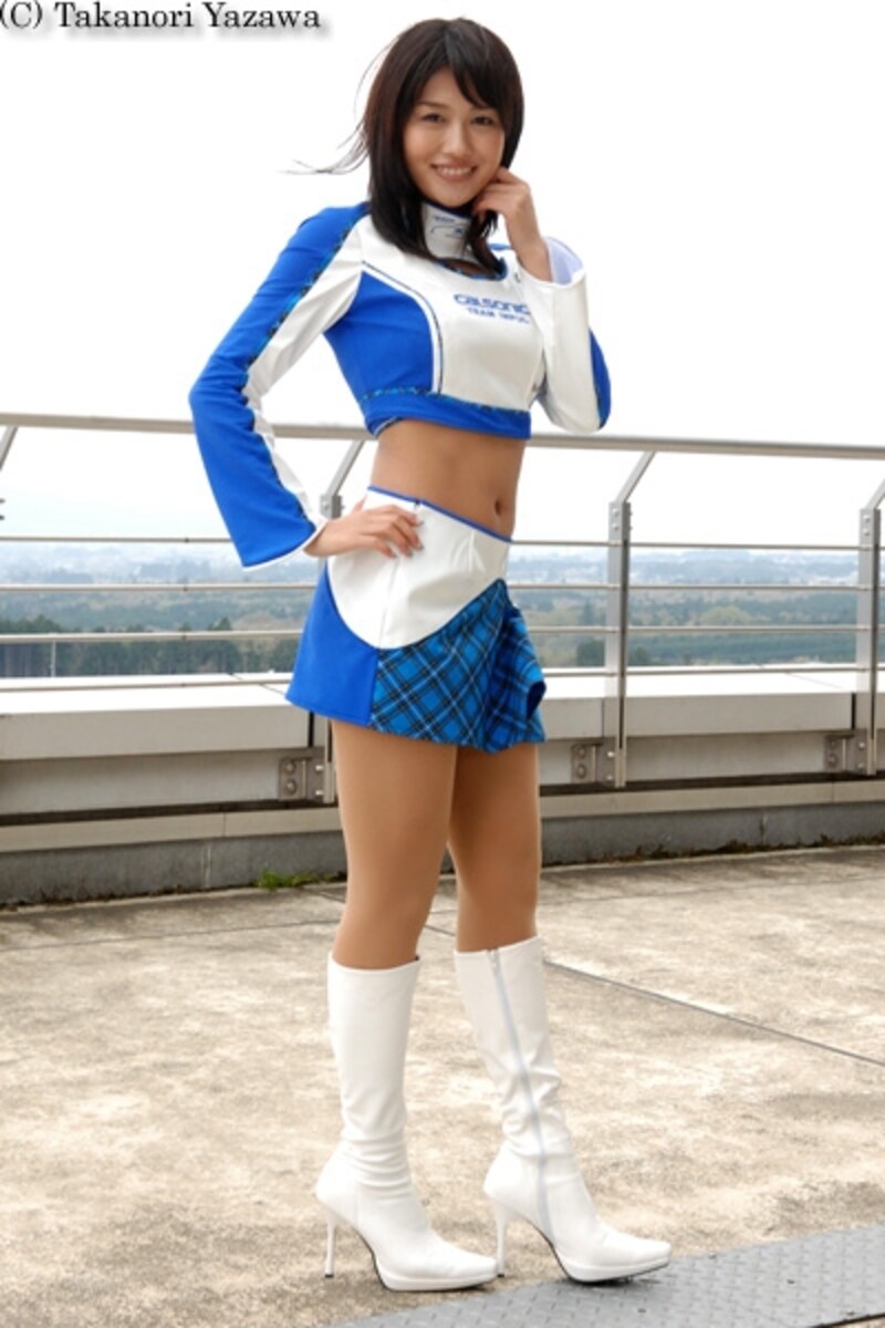 宮内かれん/CALSONIC LADY