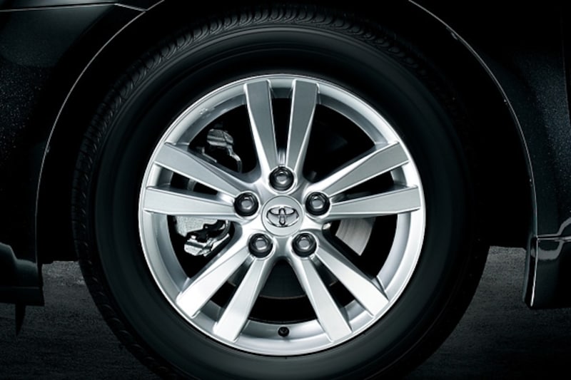 トヨタ・アベンシス