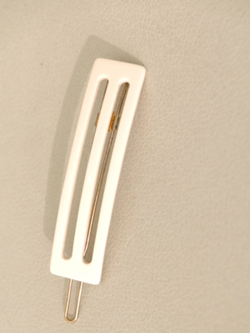 長さ5センチ程のバレッタ