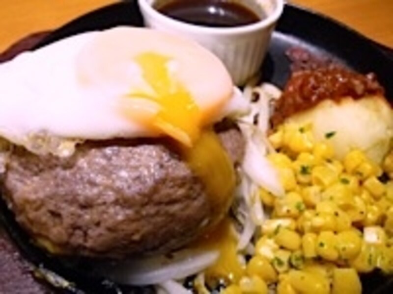 半熟目玉焼きトッピング＋100円