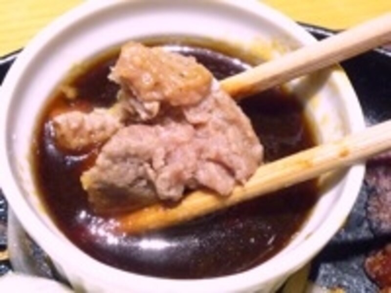 肉の旨味を引き立てるソース