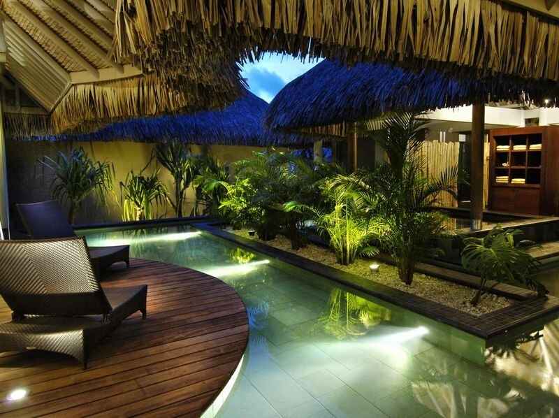 ボラボラ島のホテル