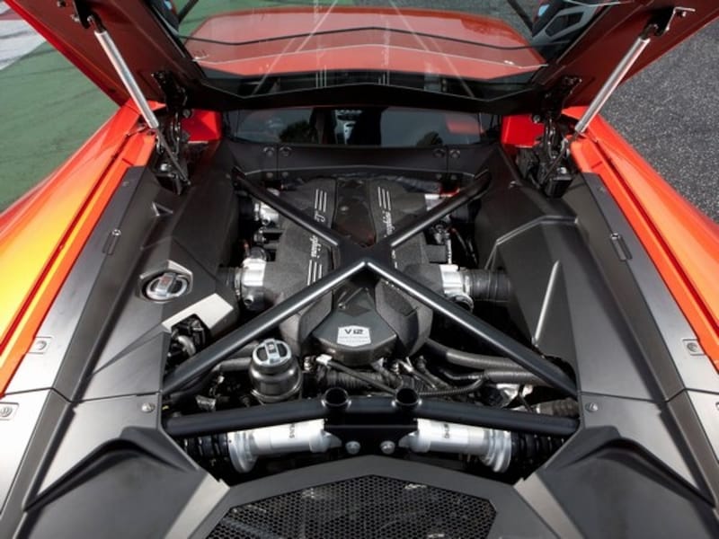 ランボルギーニアヴェンタドール