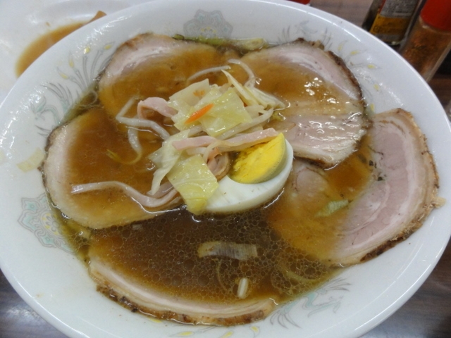 柔らかいチャーシューでビールをごくごく！