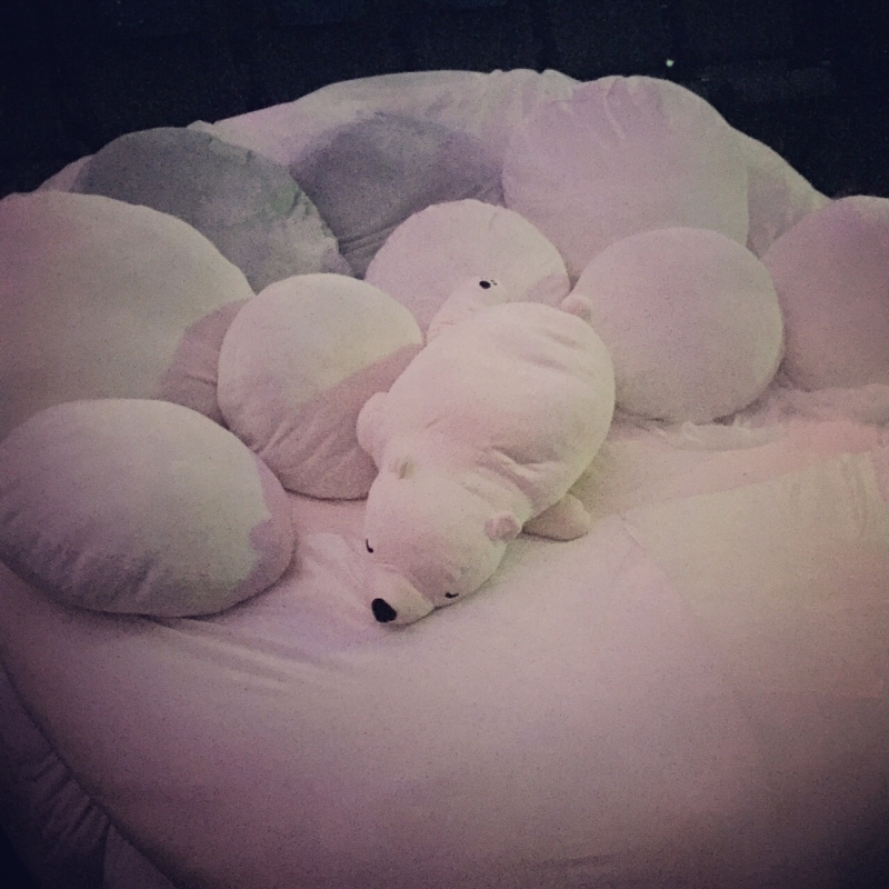 しろくまのぬいぐるみ