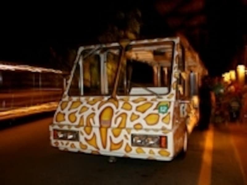 ナイトサファリのトラム