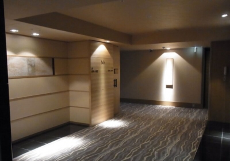 庭のホテル