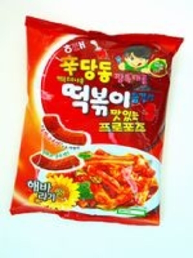 トッポキ味のスナックなんて韓国にしかありません！ウケ狙いにも良し
