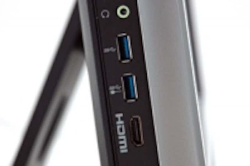 向かって左側面にある、高速転送対応のUSB3.0ポート、HDMI入力ポート