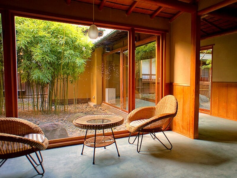 笹屋ホテル「豊年虫」