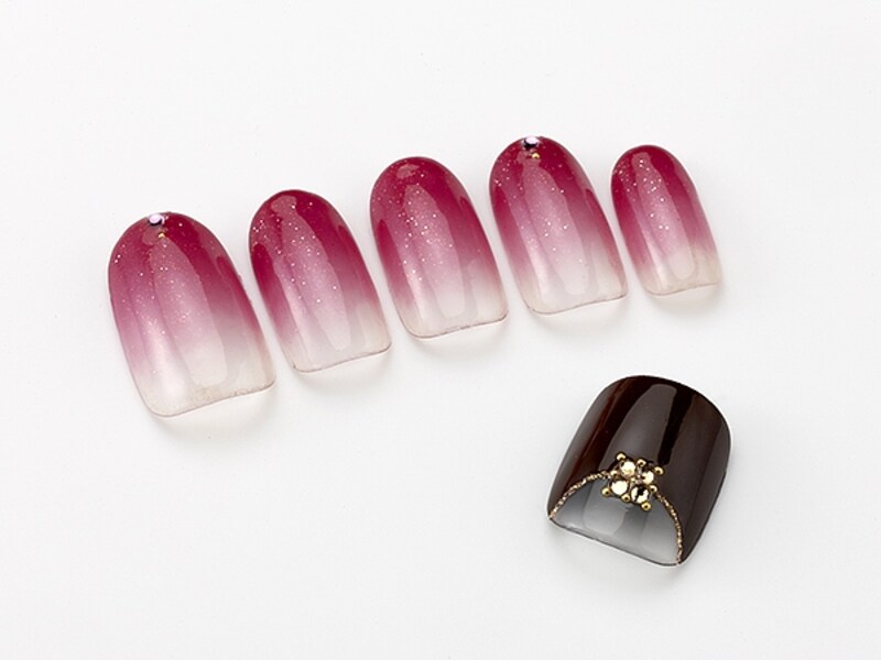 いち早く取り入れたい秋色ネイル