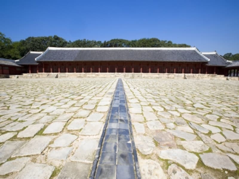 世界遺産のうちの一つ、宗廟。毎年5月には宗廟大祭という儀礼が行われている