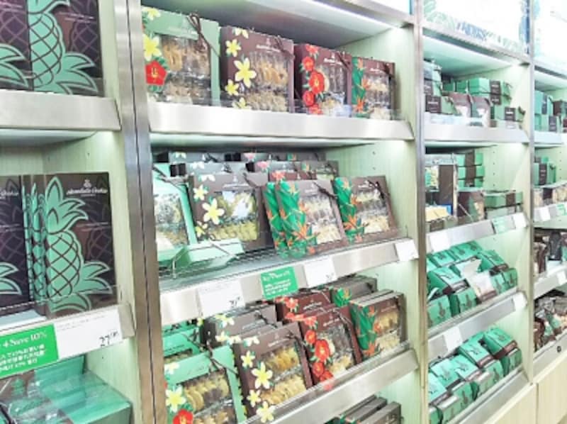 少々値段は高めだかホノルル・クッキー・カンパニーも充実の品揃え