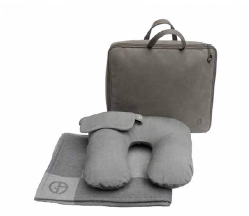 TRAVEL KIT ￥73,500 CASE, EYE MASK(cotton),NECK PILLOW(cotton),PLAID(wool/silk) W35 X D30 X H10 CM COLOR：GREY
