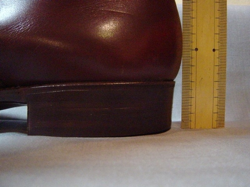 メンズ靴のヒールの高さの測り方