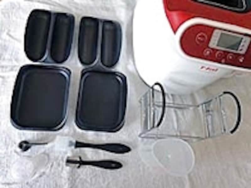 これだけの付属品つき。収納に多少スペースがいりそう