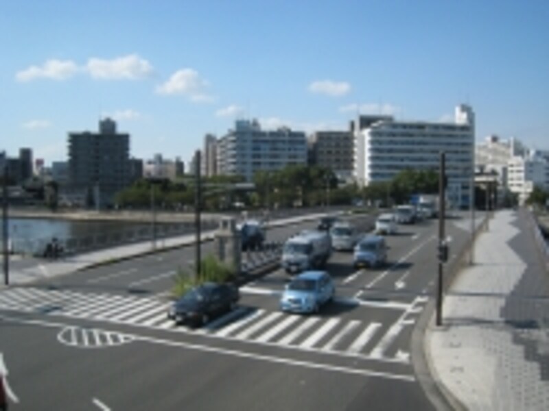 鶴見川から都心部