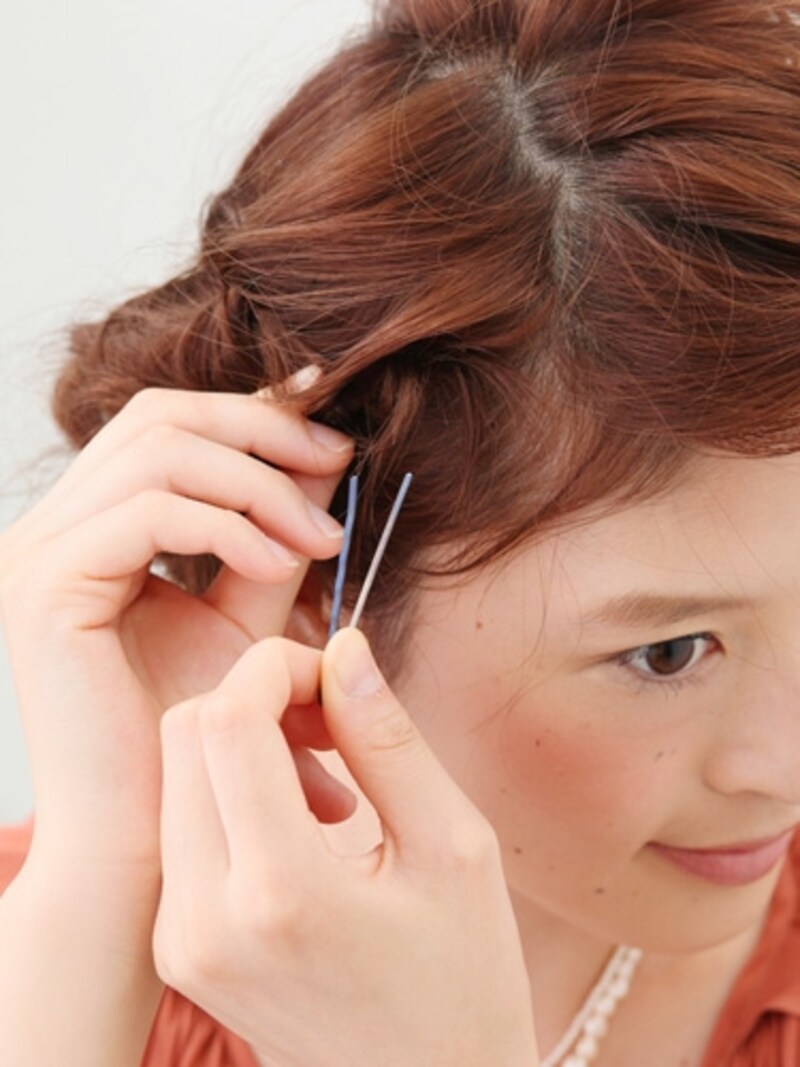 ピンが見えないようにアメピンは下から刺す