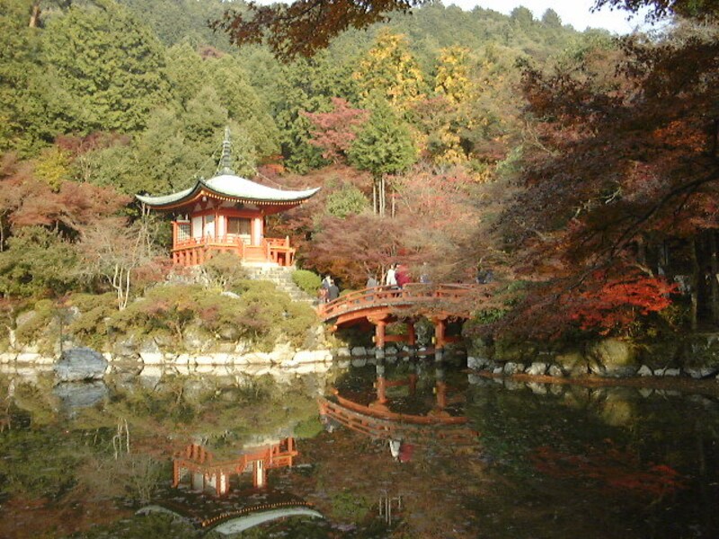 醍醐寺・弁天堂の紅葉