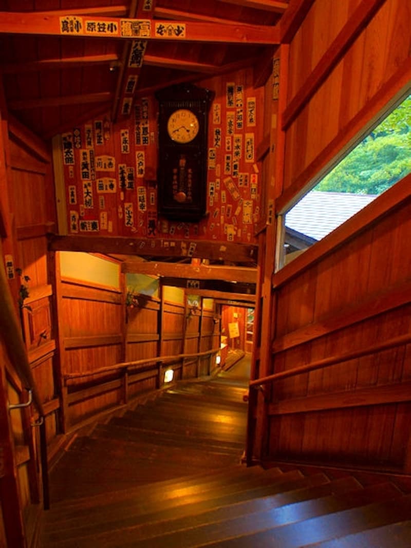 岩松旅館天然岩風呂入口