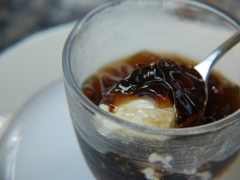 パンナコッタと黒蜜のゼリー