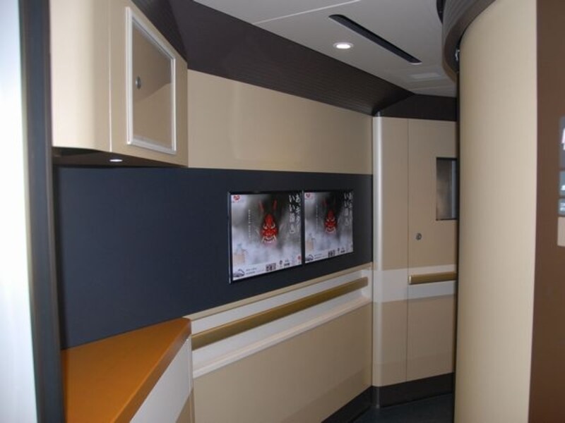 ギャラリー風の通路