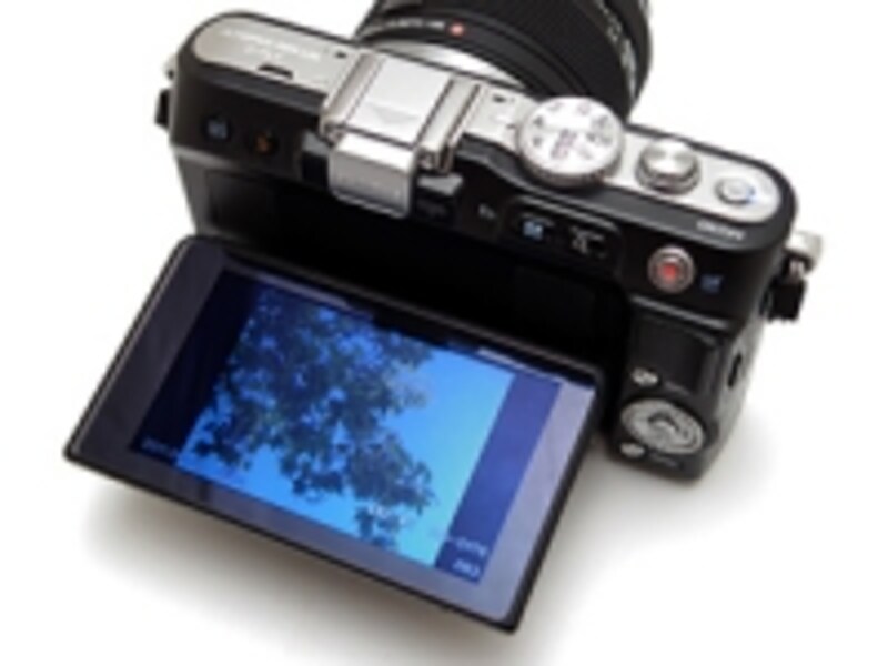 ミラーレスと可動液晶ディスプレイの相性は抜群