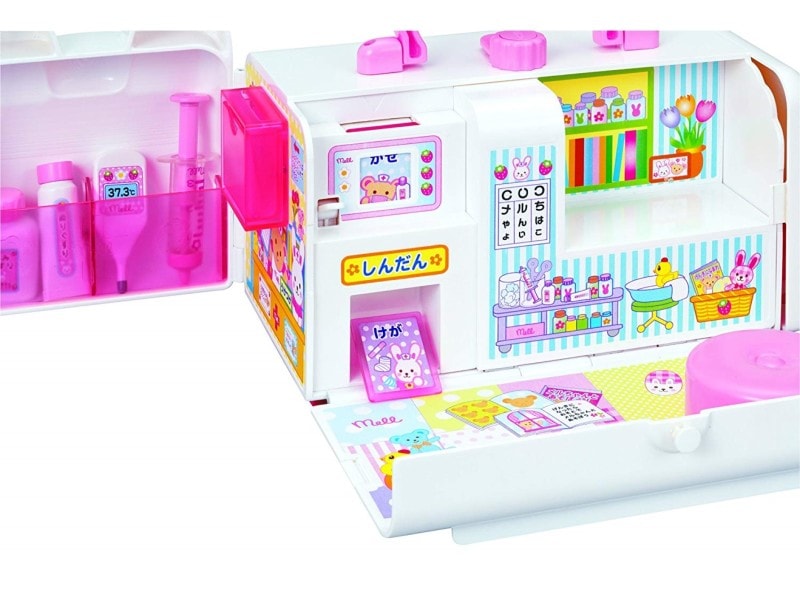 2歳クリスマスプレゼント人気ランキング第8位『メルちゃん おせわ　パーツ びょういんになっちゃう！ うさぎさんきゅうきゅうしゃ』