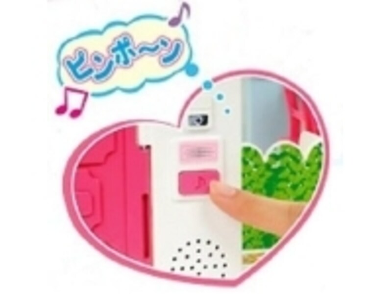 玄関のチャイムを押すと本格的な音でピンポーン♪