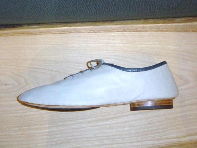 薄いようで薄くないアウトソール