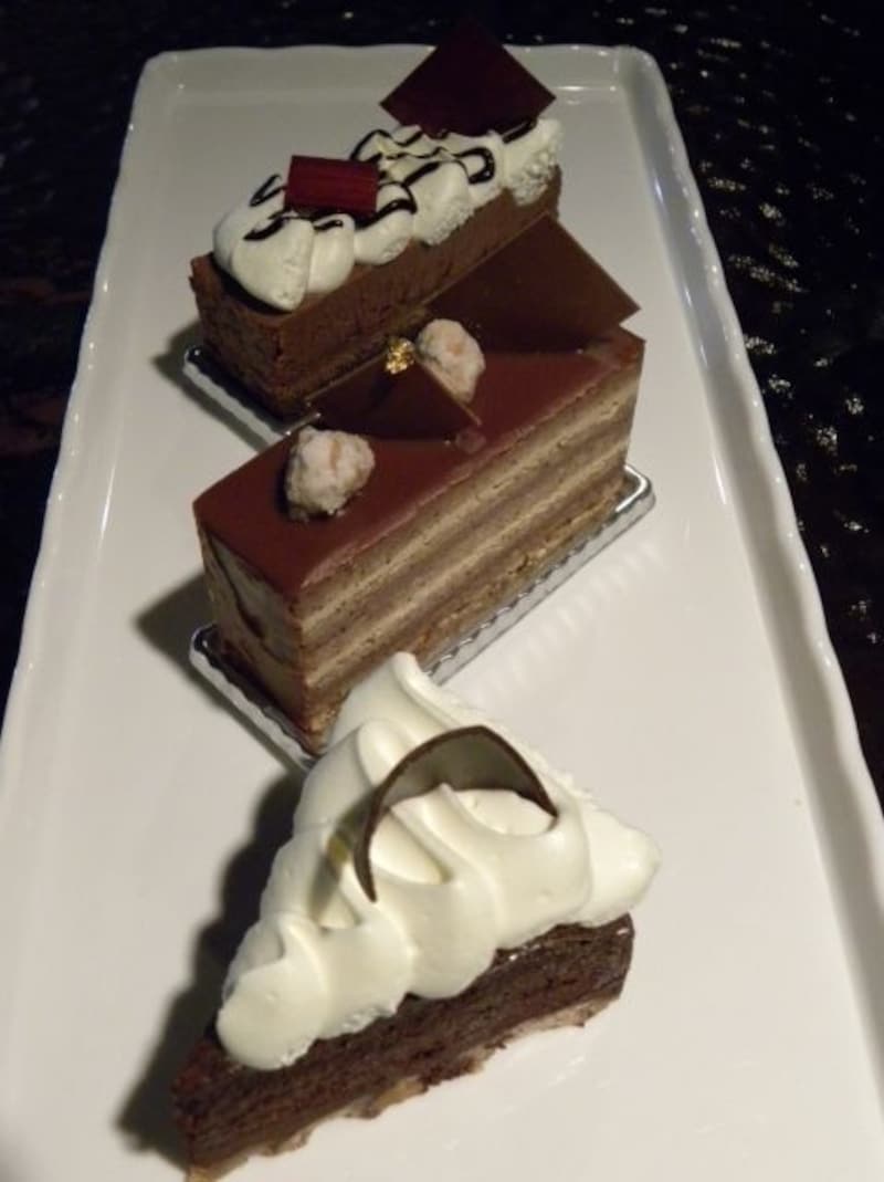 チョコレートケーキ3種