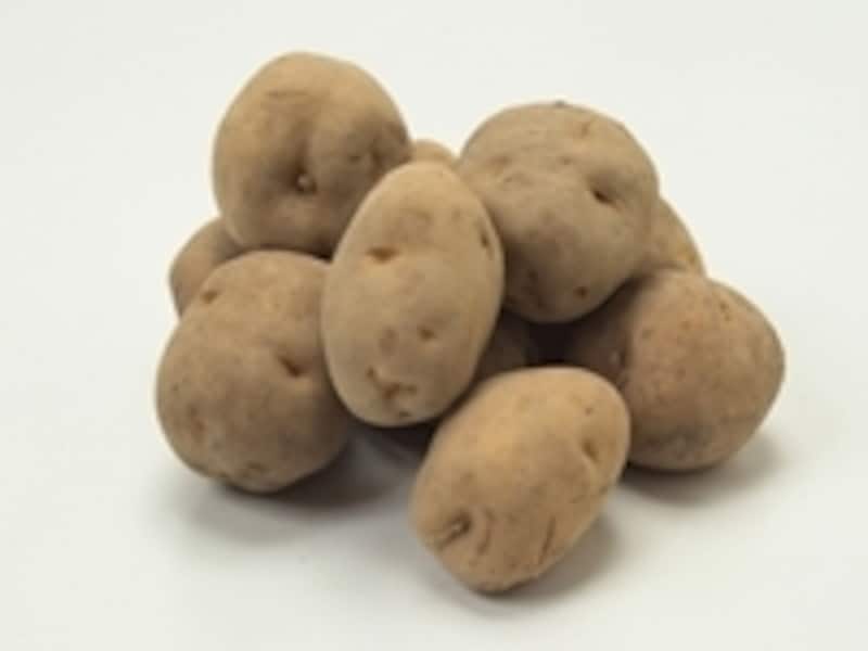 ジャガイモの皮で汚れを浮かす