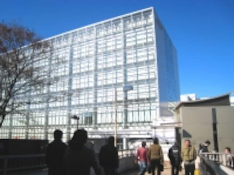 明治大学和泉校舎