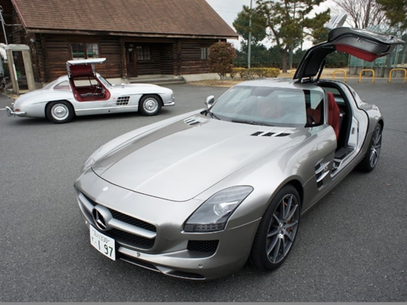 M・ベンツSLS６３AMG&300SL