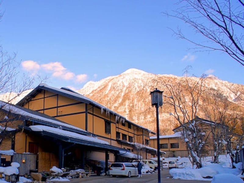 平湯温泉深山桜庵外観