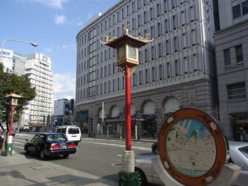 南京町の入口近辺