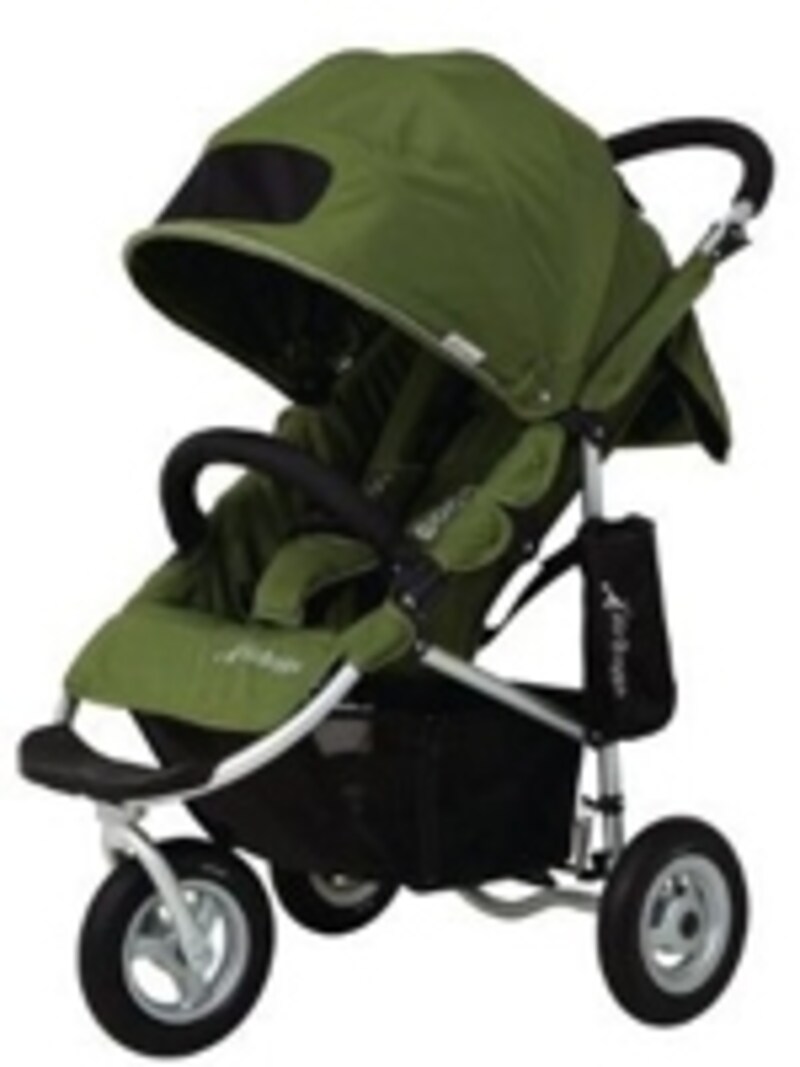 大型ベビーカー人気を牽引したエアバギー。「COCO」の底面積は、実は一般的なA型ベビーカーと大差ない