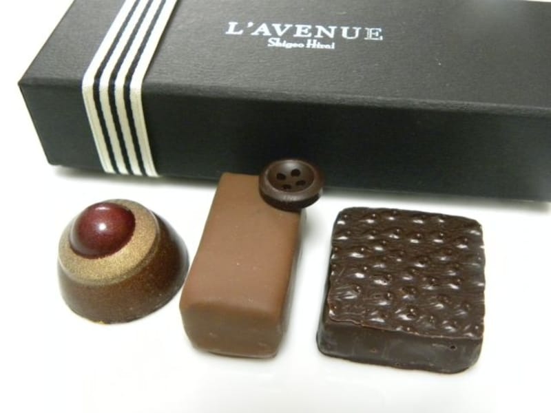 「L’AVENUE ラヴニュー」の「オートクチュールコレクションズ」