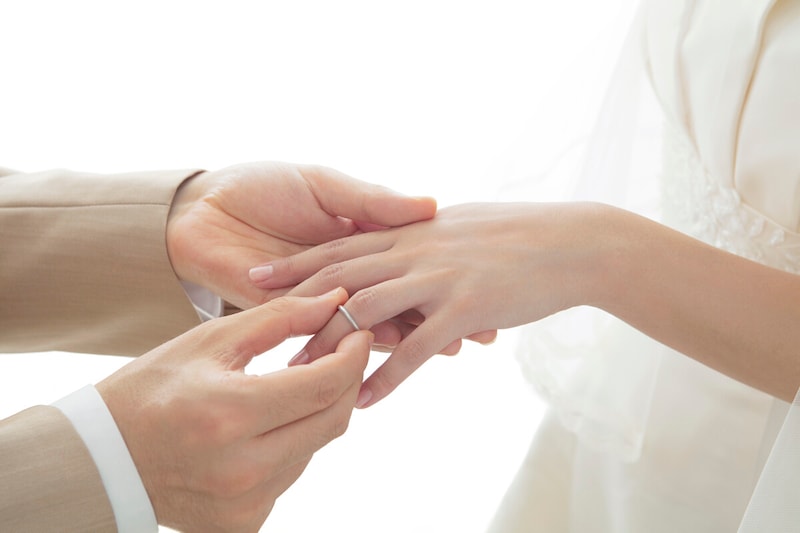 恋愛を経て結婚をした頃の熱い気持ちや思い出をひとつずつよみがえらせることが離婚回避につながるケースはよくあります
