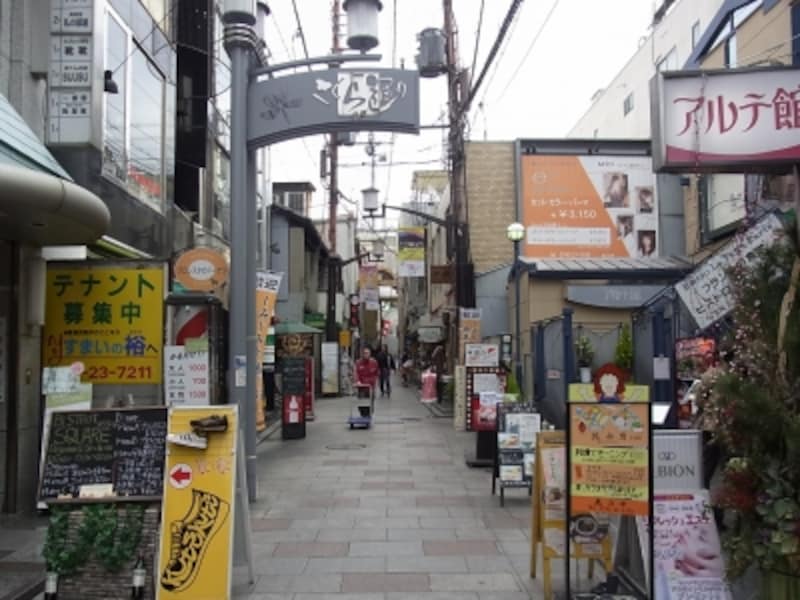 小西さくら通り商店街