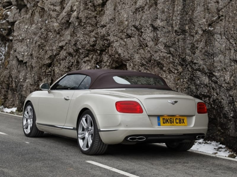 ベントレーコンチネンタルGTCV8