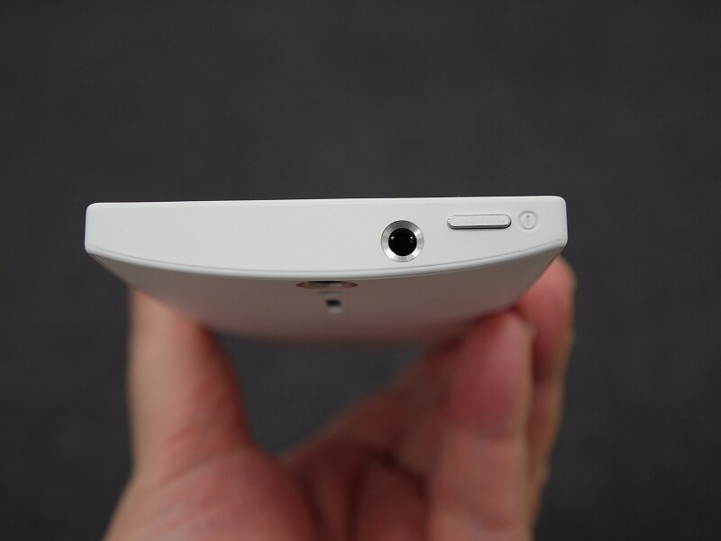 確実にオンオフできる電源ボタン